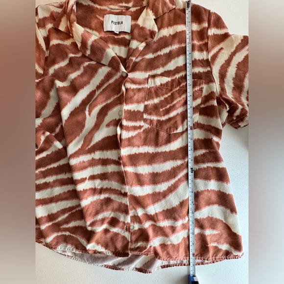 Pistola Zebra Print Button Down Size Large - Picture 5 of 7
